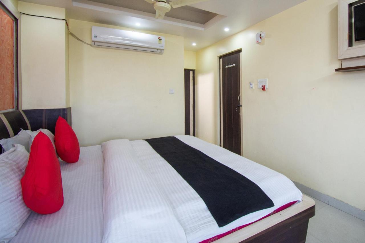 Capital O 67892 Hotel Sujata Tarapith Extérieur photo